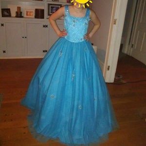 Girls Size 14 pageant Dress